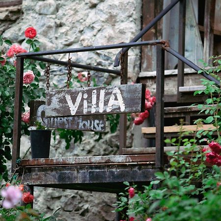 Villa Mestia Hotel Екстер'єр фото